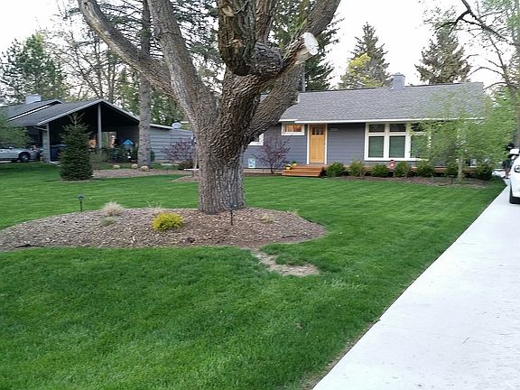 3rd image of 2735 Carmel St
