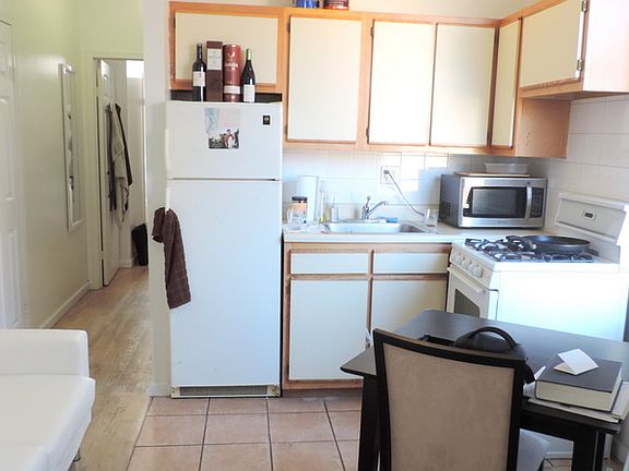 4th image of 166 Orchard St APT 4A