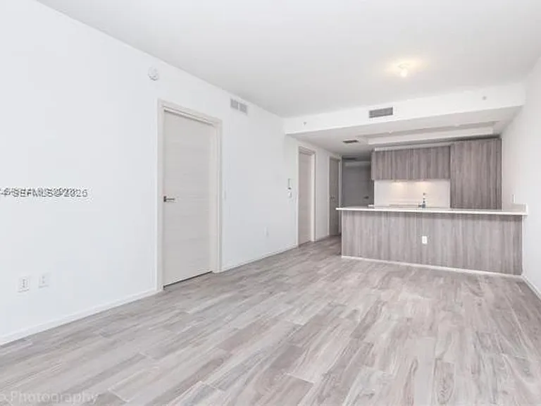 801 S Miami Avenue Rd #3006 — Photo 6