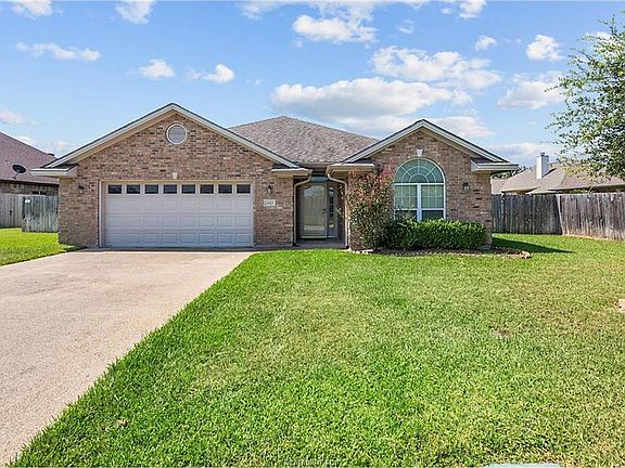 3rd image of 2613 Colony Vista Dr