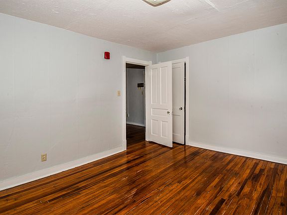 5th image of 706 Chickamauga Ave #11