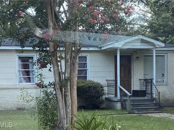 1427 Daytona Dr, Mobile, AL 36605