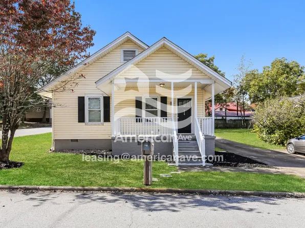 110 S 4th St, Easley, SC 29640