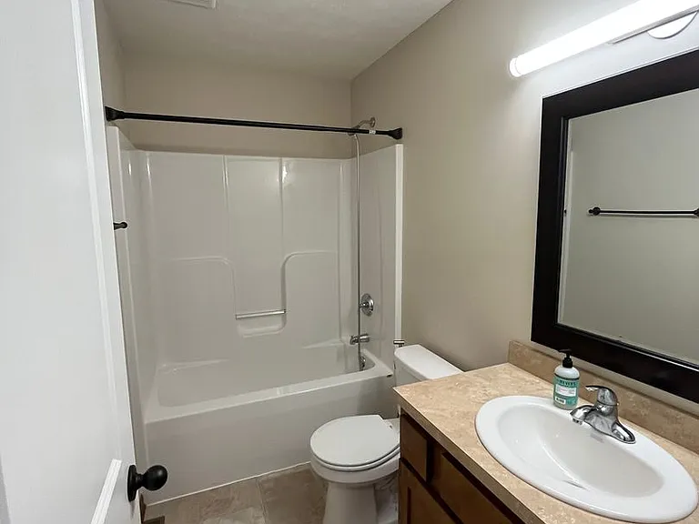 7825 Yankee Woods Dr — Photo 10