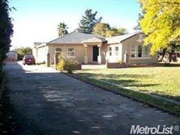 2nd image of 7472 Henrietta Dr