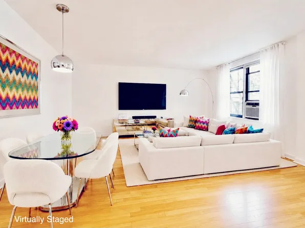 1119 Ocean Parkway image 1 of 12