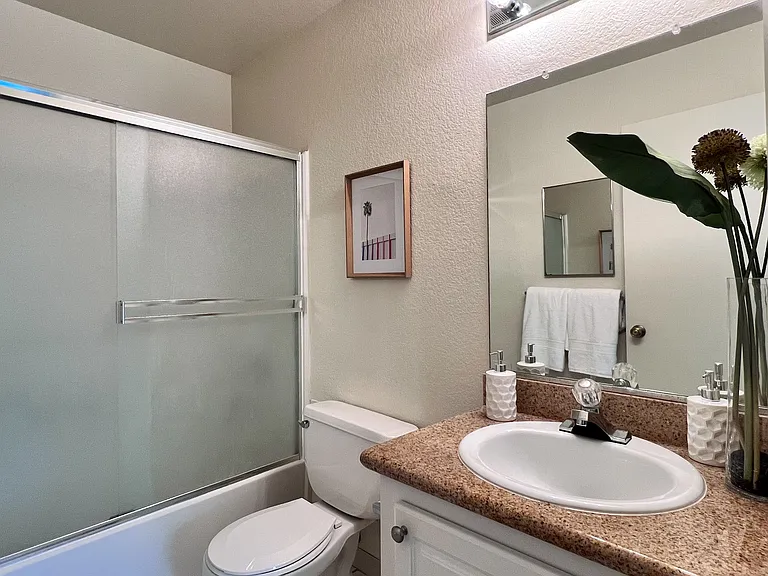 2x2 Primary Bathroom