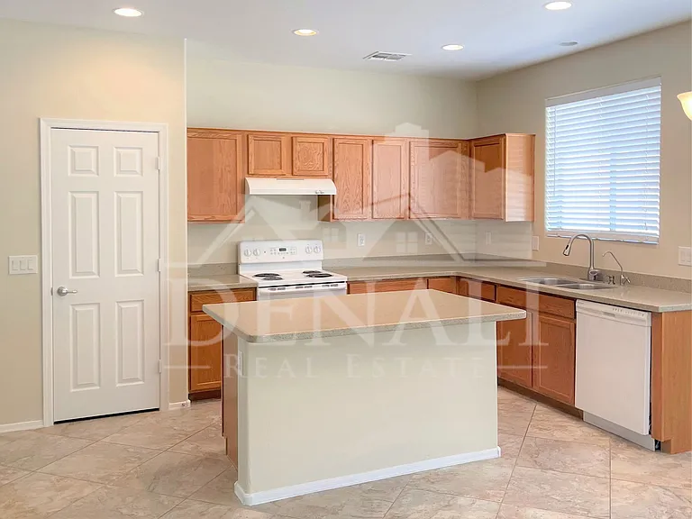 22323 N 103rd Dr — Photo 6