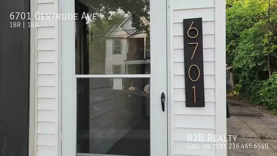 Don't Miss Out! Well-Maintained 1-Bedroom Home for Rent — Photo 3