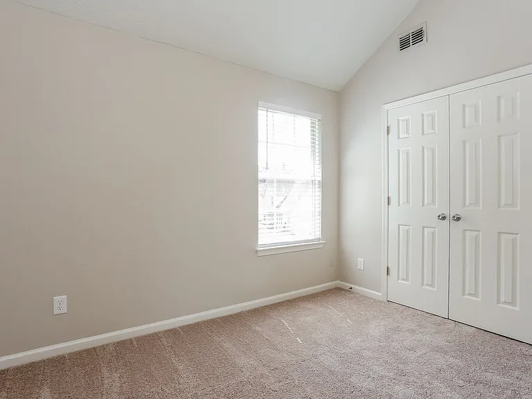 1413 Cater Ct — Photo 14