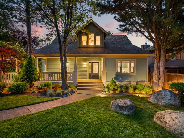 1625 Peachey Rd, Ashland, OR 97520