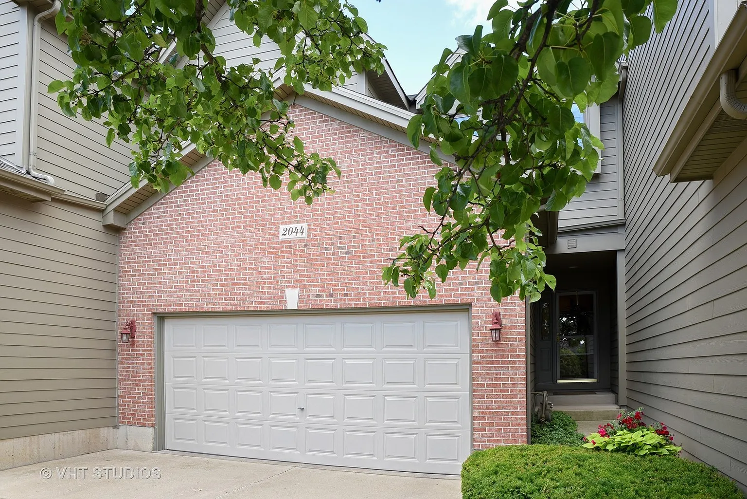 2044 Jeffrey Ct photo 1