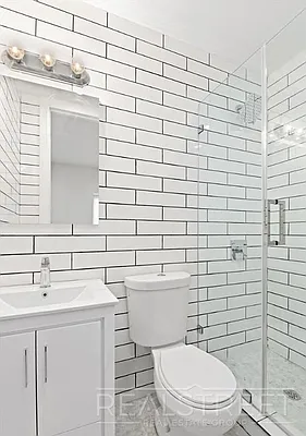 Rented by Real Street Inc | media 10