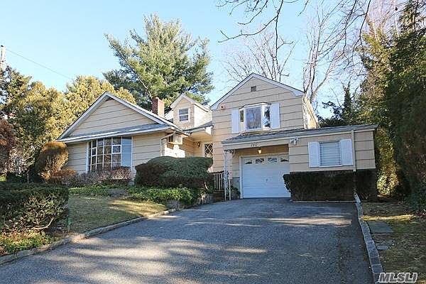 1st image of 180 Deepdale Pkwy