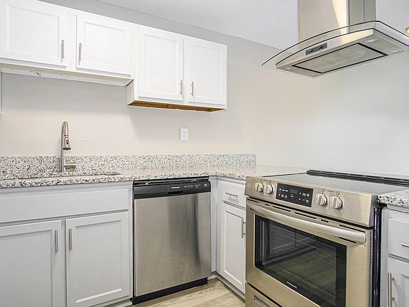 3rd image of 2912 Pawnee Ave S #2924-11