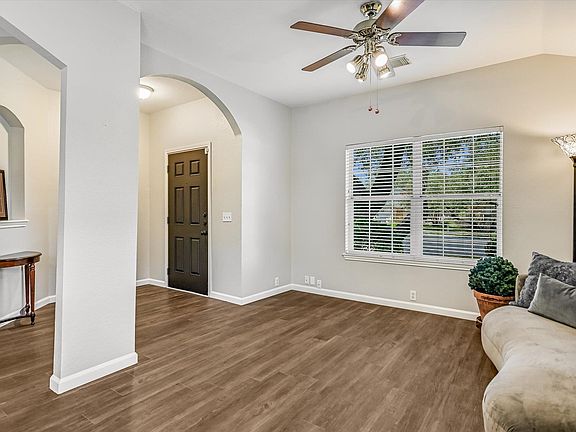 4th image of 2111 Kimra Ln