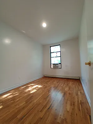 Rented by City Vista Inc | media 25