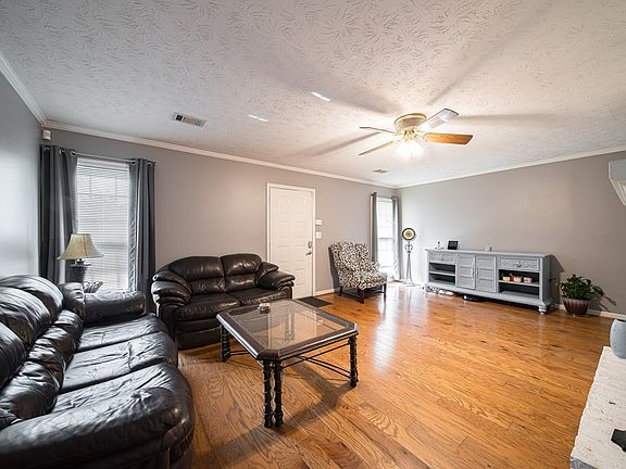 5th image of 354 Lee Road 219