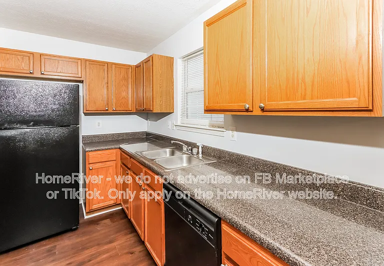 417 Kirkland Dr — Photo 9