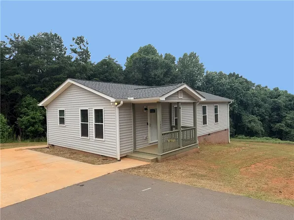 142 Burns Hill Rd, Liberty, SC 29657