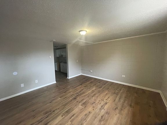 2nd image of 308 McBrayer St APT 33
