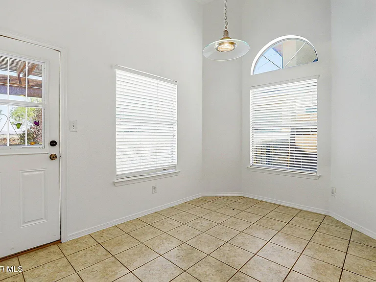3749 Leticia St — Photo 14