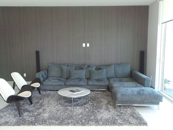 3rd image of 1900 N Bayshore Dr APT 4415