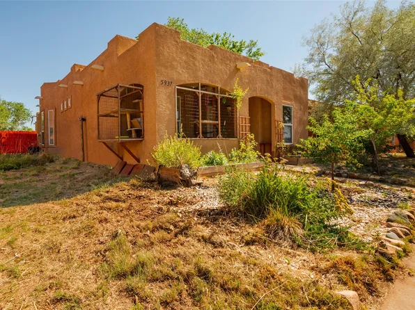 5937 Jaguar Dr, Santa Fe, NM 87507