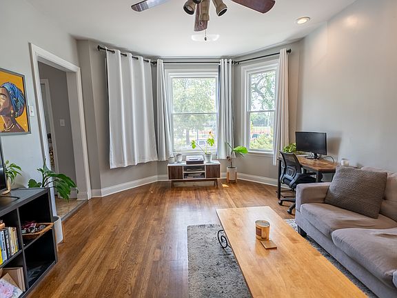 5th image of 3850 W Diversey Ave #2