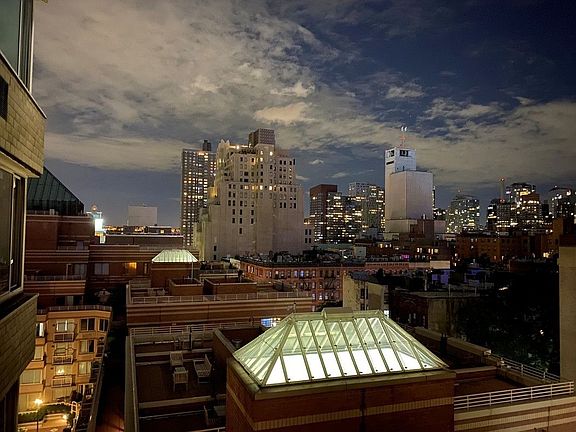 4th image of 350 W 50th St #9GN