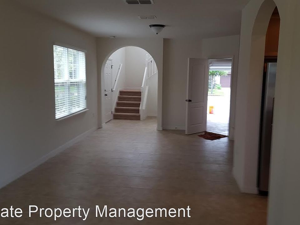 2nd image of 148 Tarracina Way