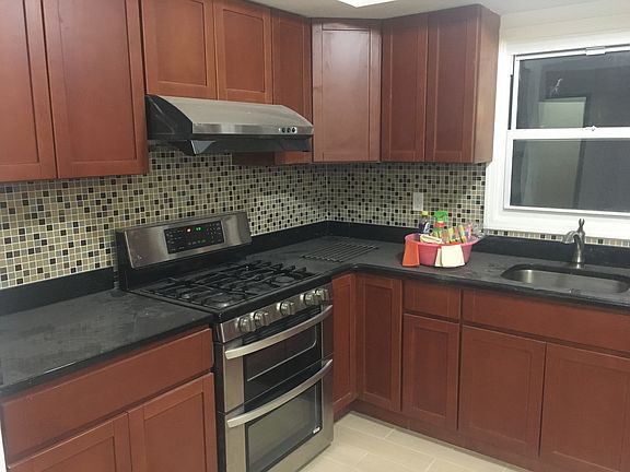2nd image of 2315 Parsons Blvd #2