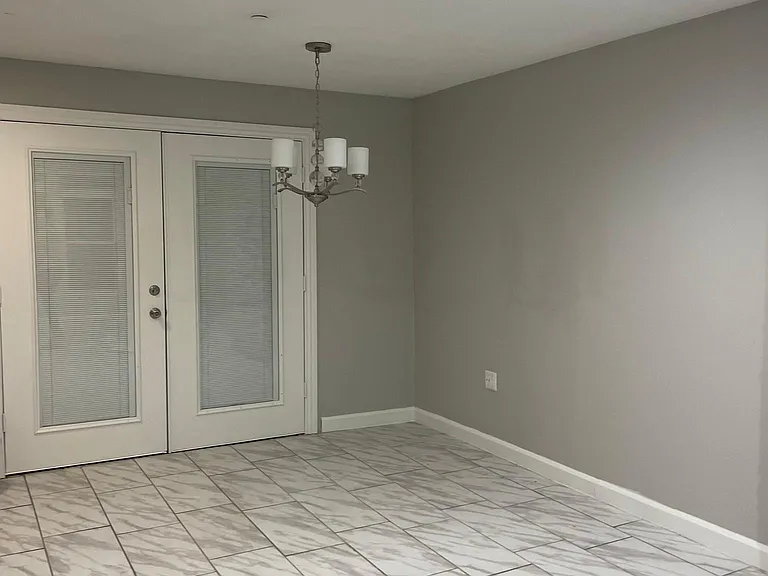 5815 Phoenix Dr #3 — Photo 9