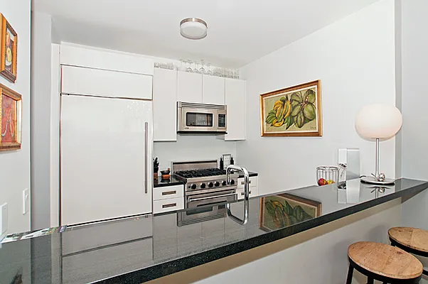 Sold by Nest Seekers International | media 29