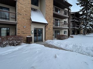 302-265 Kingsmere Blvd #302, Saskatoon, SK S7J4B7
