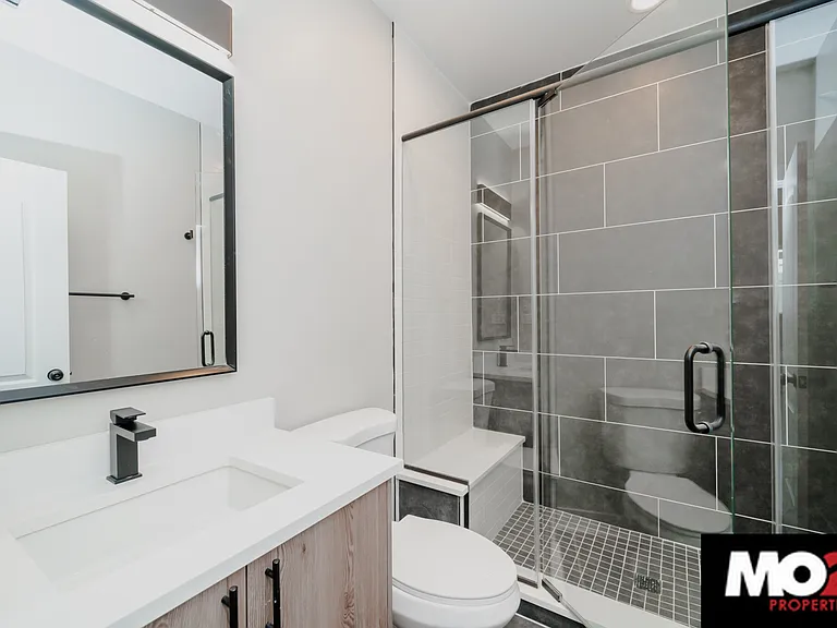 683 N Milwaukee Ave #404 — Photo 6