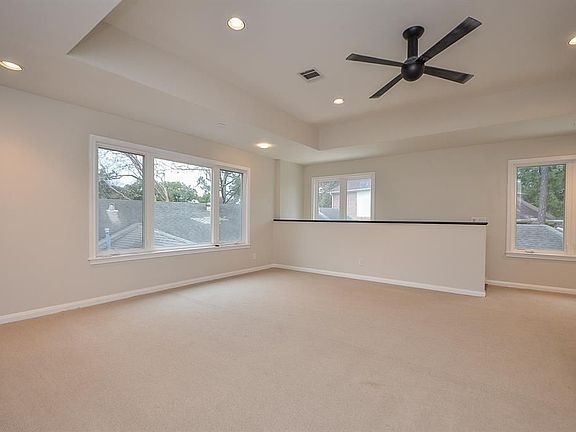 5th image of 5135 Loch Lomond Dr