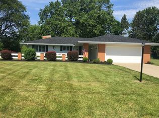 17470 Greenbrier Dr, Strongsville, OH 44136