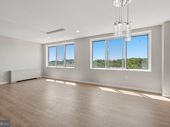 4th image of 10201 Grosvenor Pl APT 1626