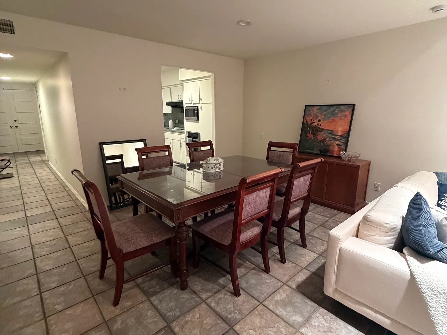 3 bed, 2400 sqft, $5,250 — Photo 4