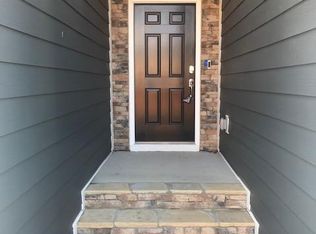 241 Daisy Grove Ln, Holly Springs, NC 27540