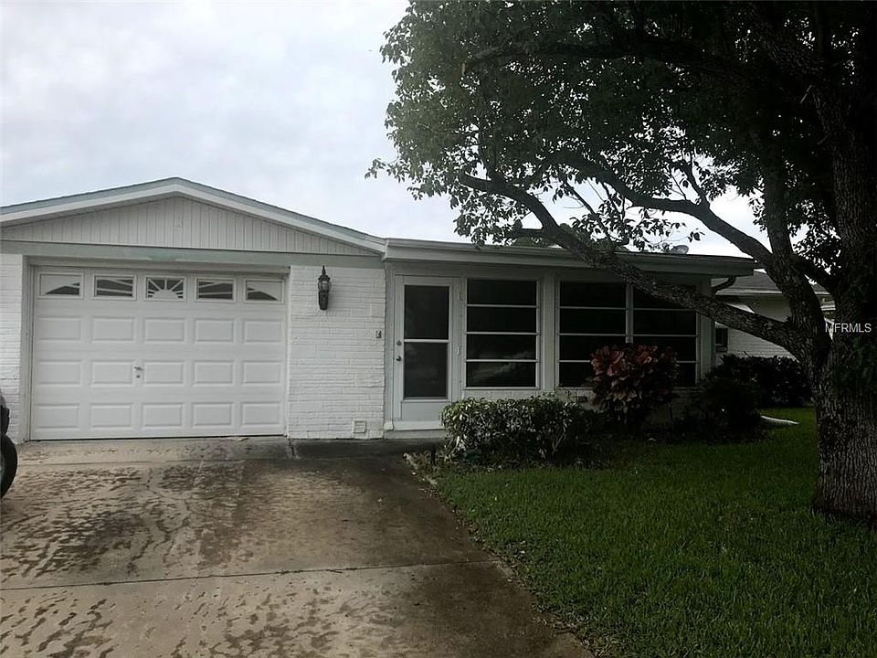 1st image of 2549 Almond Dr