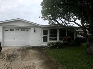 2549 Almond Dr, Holiday, FL 34691