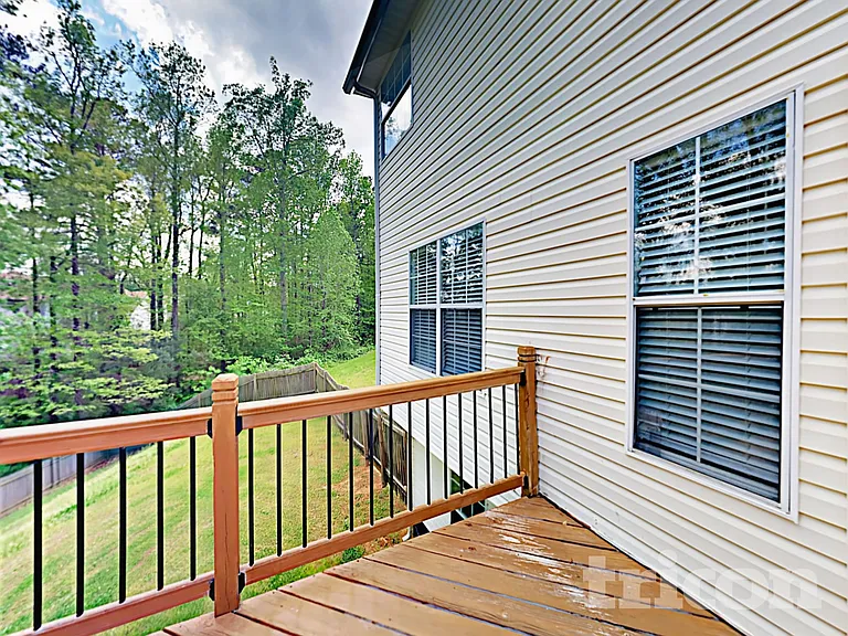 268 Lakeview Pl — Photo 15