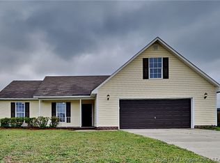 141 Sandy Bottom Ln, Raeford, NC 28376