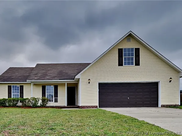 141 Sandy Bottom Ln, Raeford, NC 28376