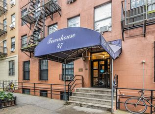 446 W 47th St APT 3F, New York, NY 10036