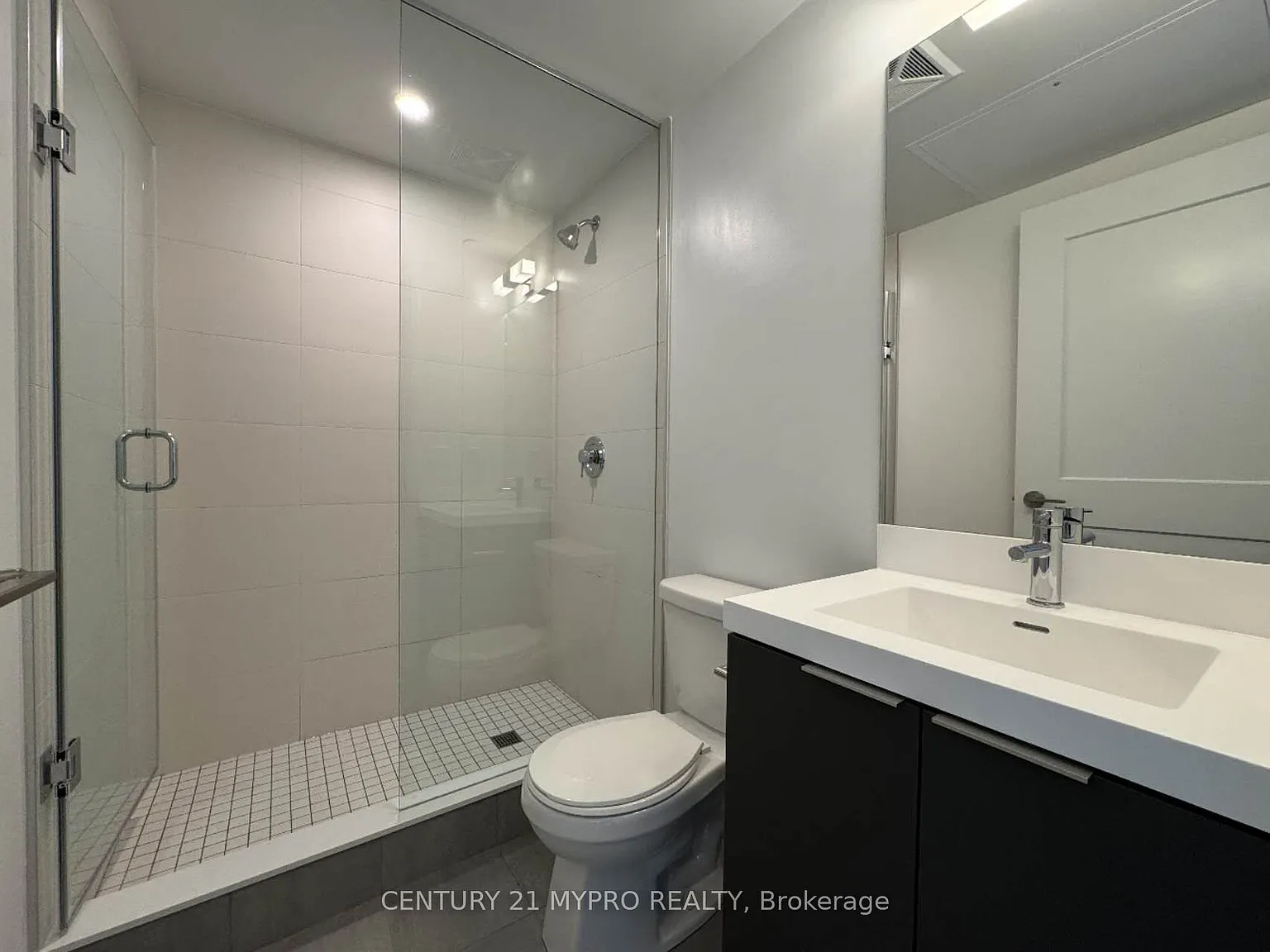 3 bed, $3,800 — Photo 4