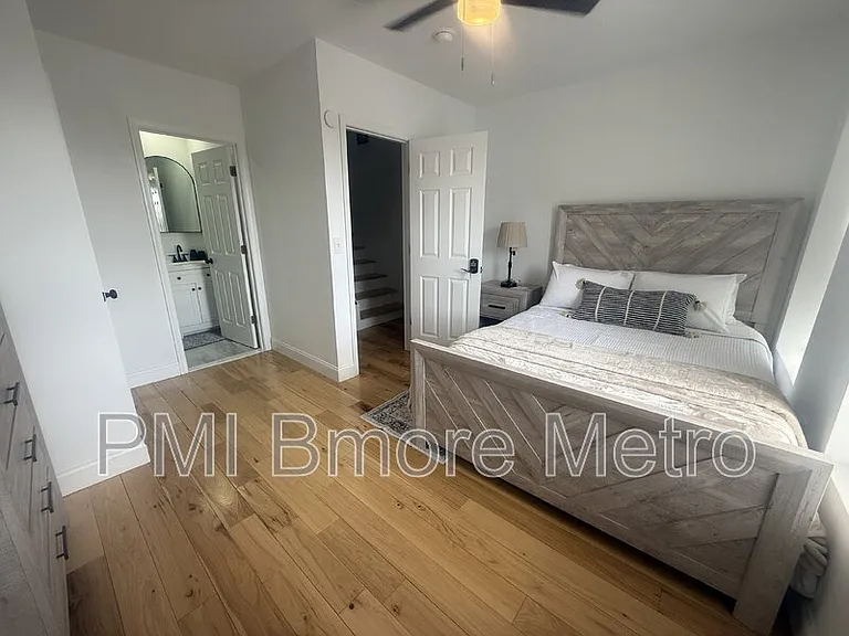 1756 E North Ave — Photo 13