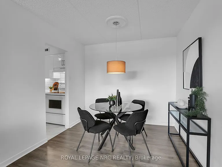 196 Scott St #208 — Photo 10